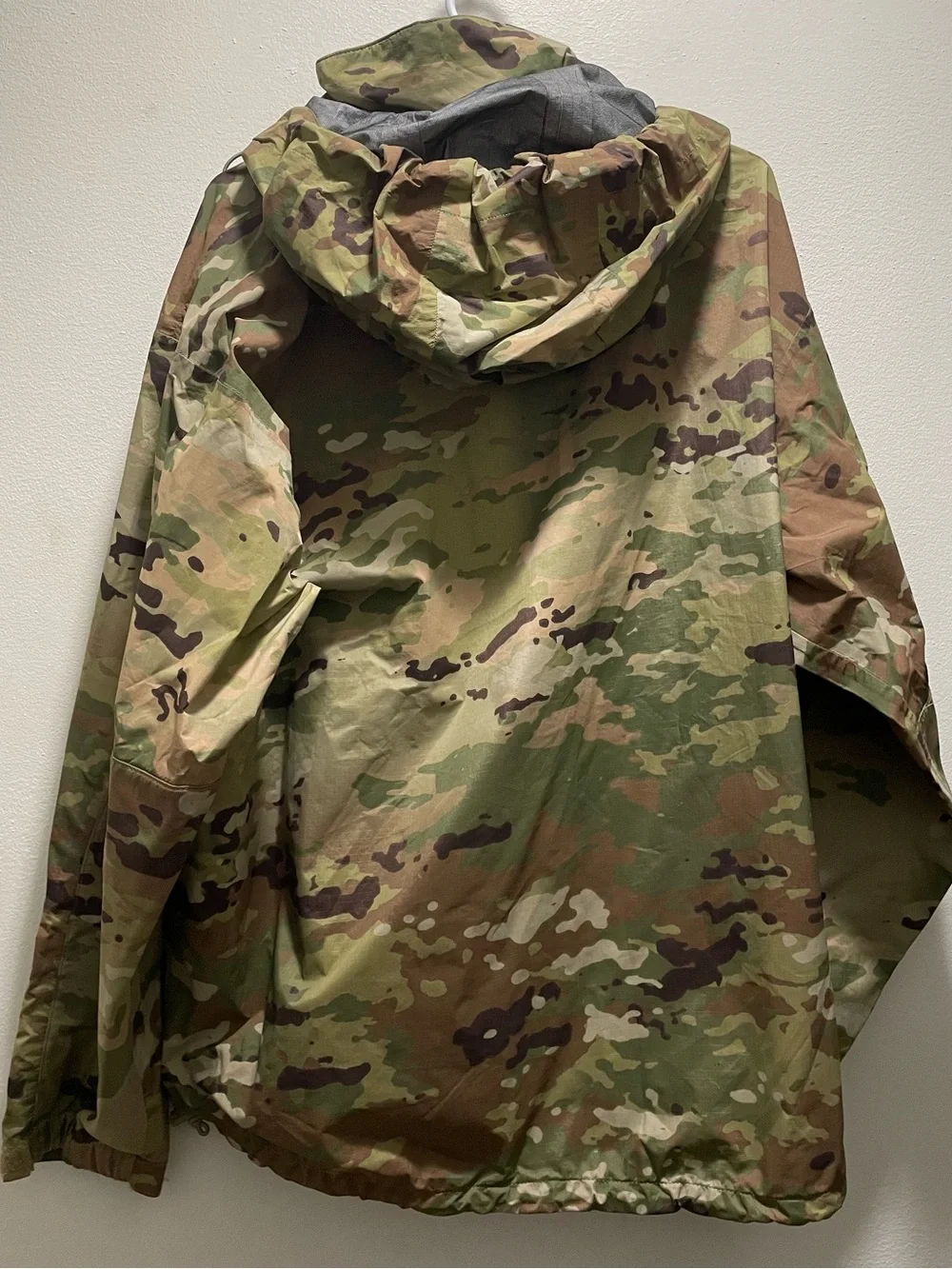 USGI OCP PARKA MEDIUM REGULAR ECWCS GEN III LVL 6 Cold Weather